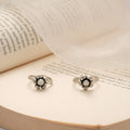 Sleek Sunflower Design Silver Toe Ring