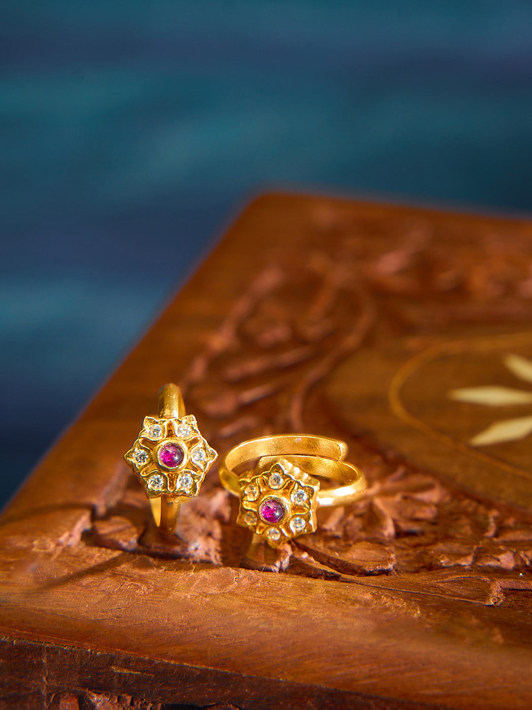 Classic Golden Ruby Dome Toe Ring