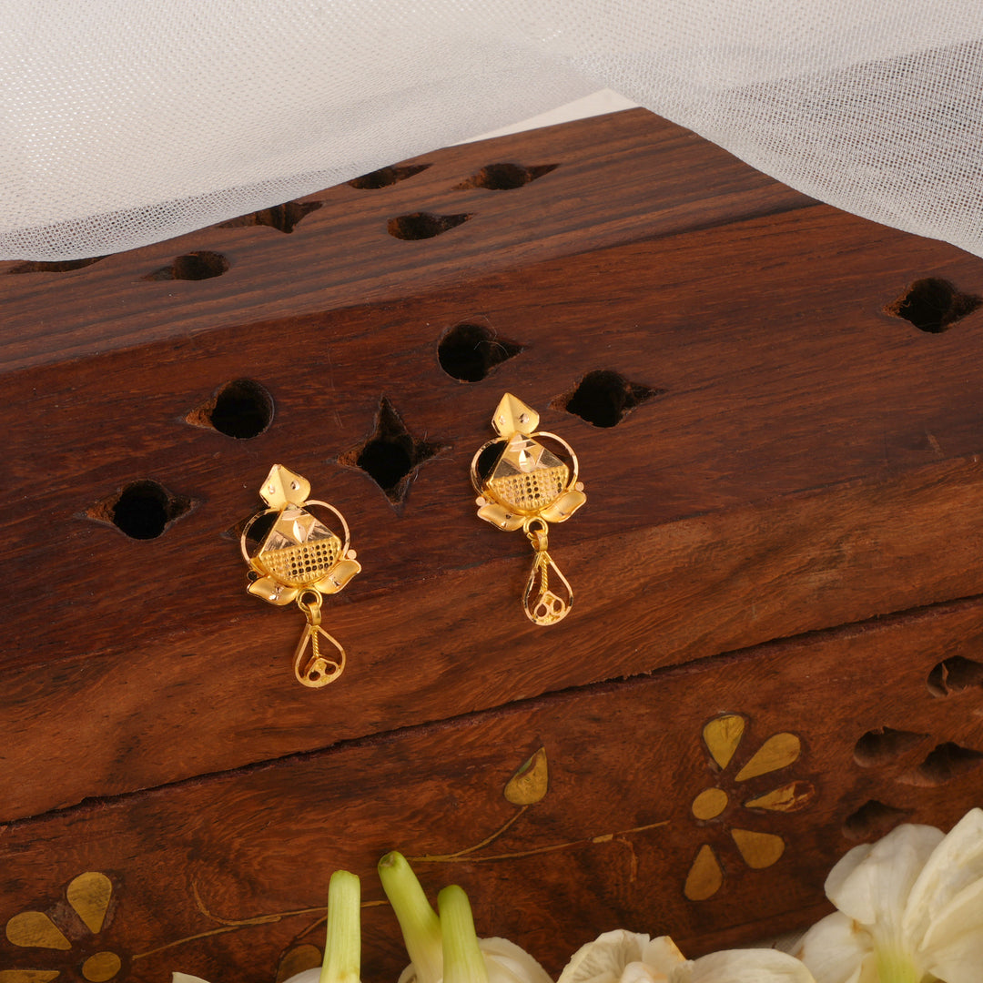 Dazzling Royal Stroke Gold Drop Earrings