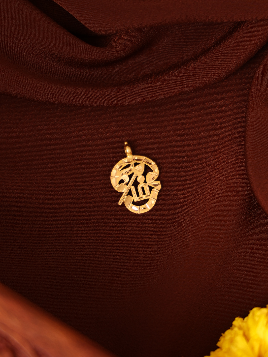Gold Om Divine Dollar