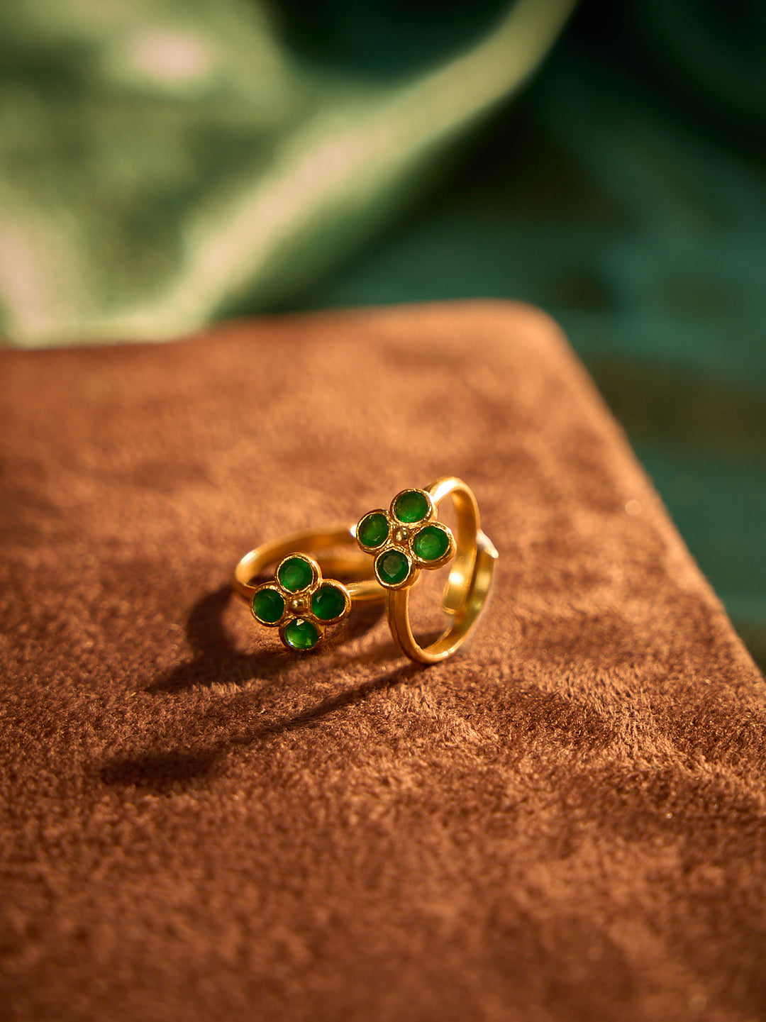 Emerald Cluster Toe Ring