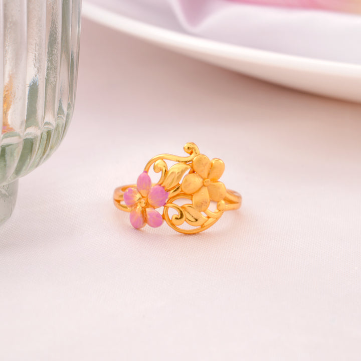 Floral Pattern Golden Finger Ring