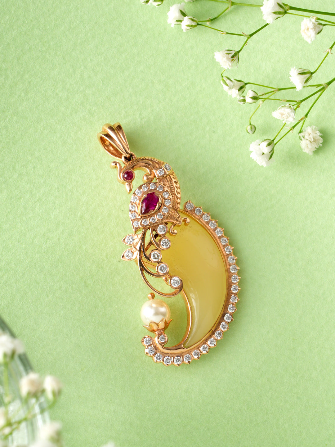 Peacock-Inspired Diamond Tiger Nail Pendant