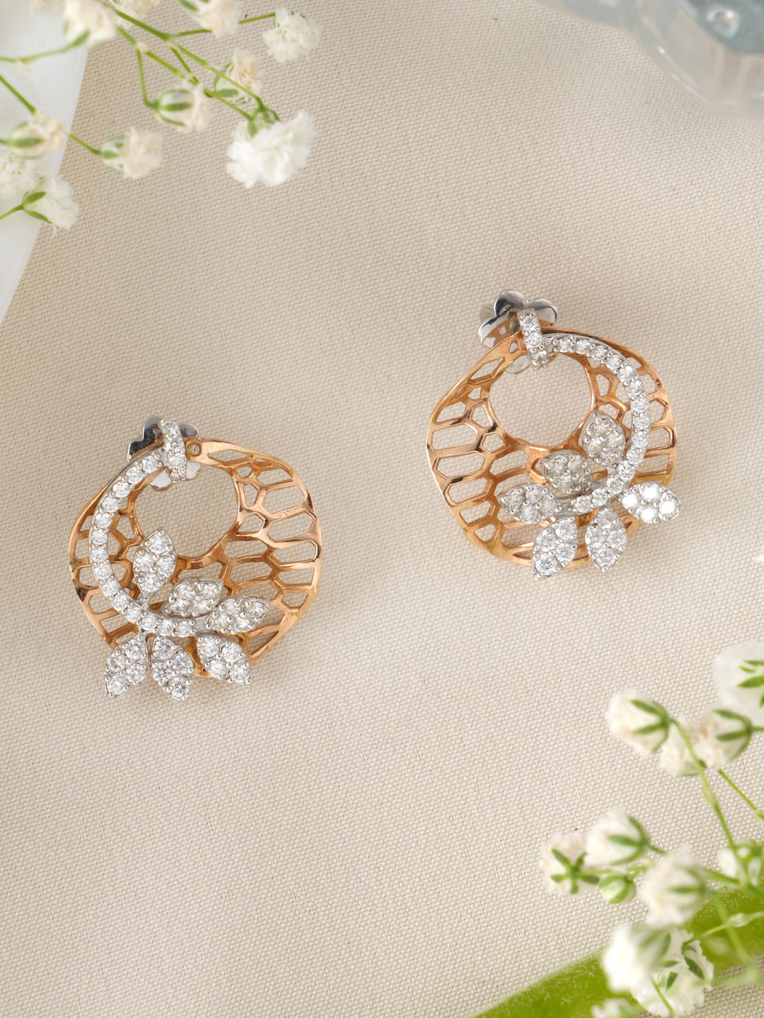 Circular Leaf Diamond Stud