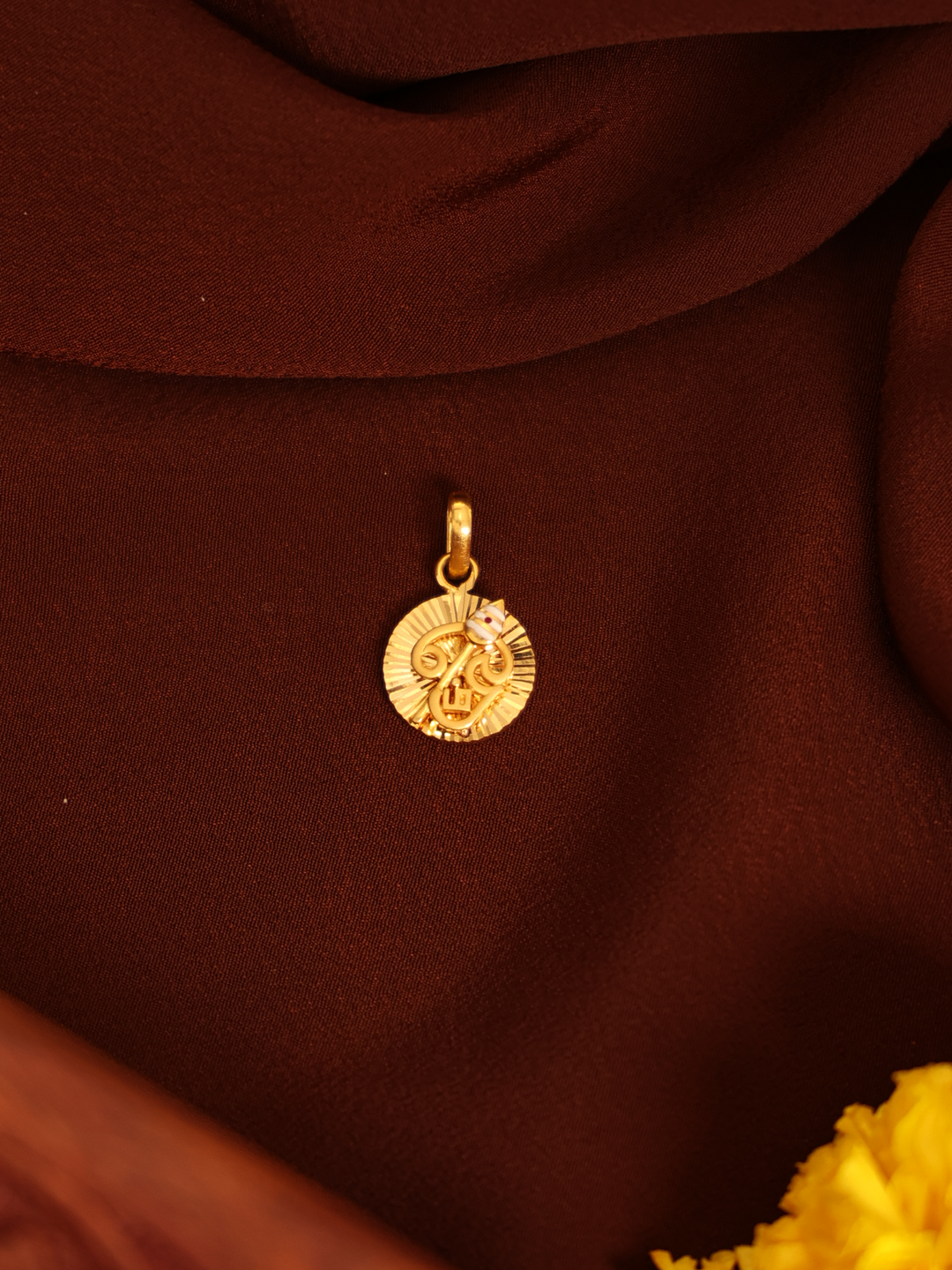 Round Shape OM With Vel Dollar