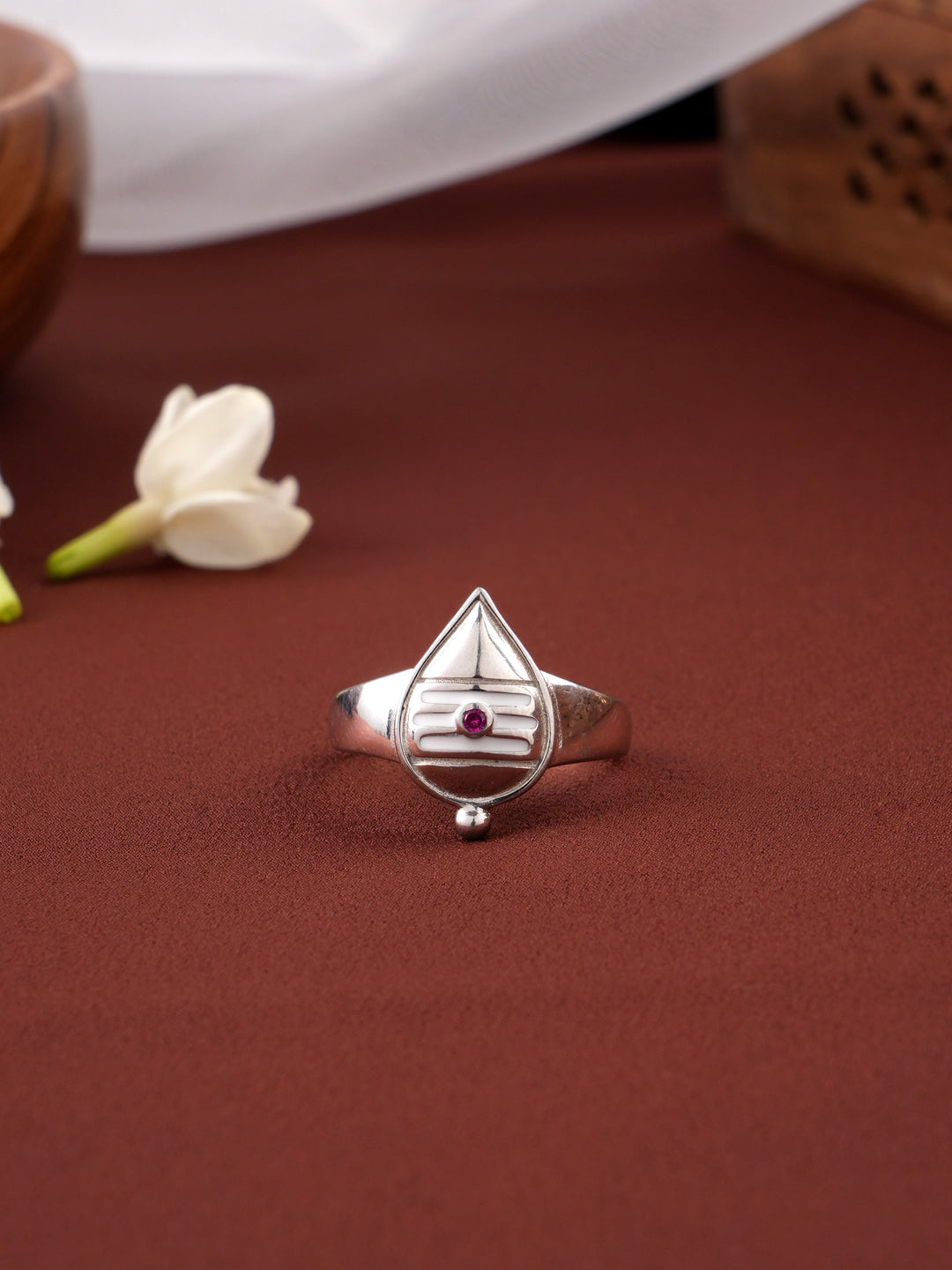 Traditional Vel Ring
