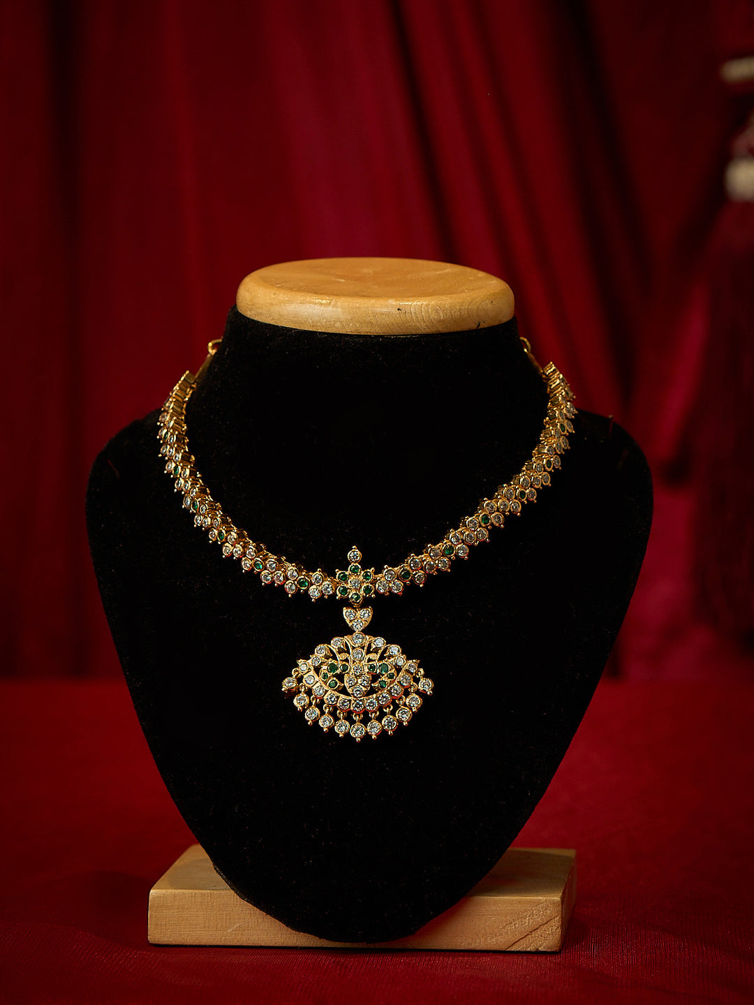 Ethnic green & white Stone Attikai