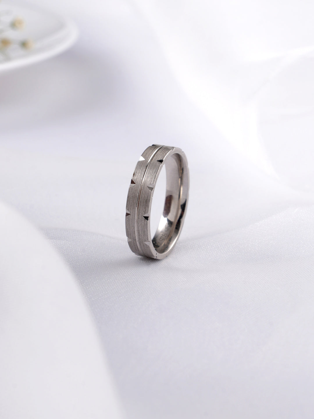Matte Finish Cut-Line Ring
