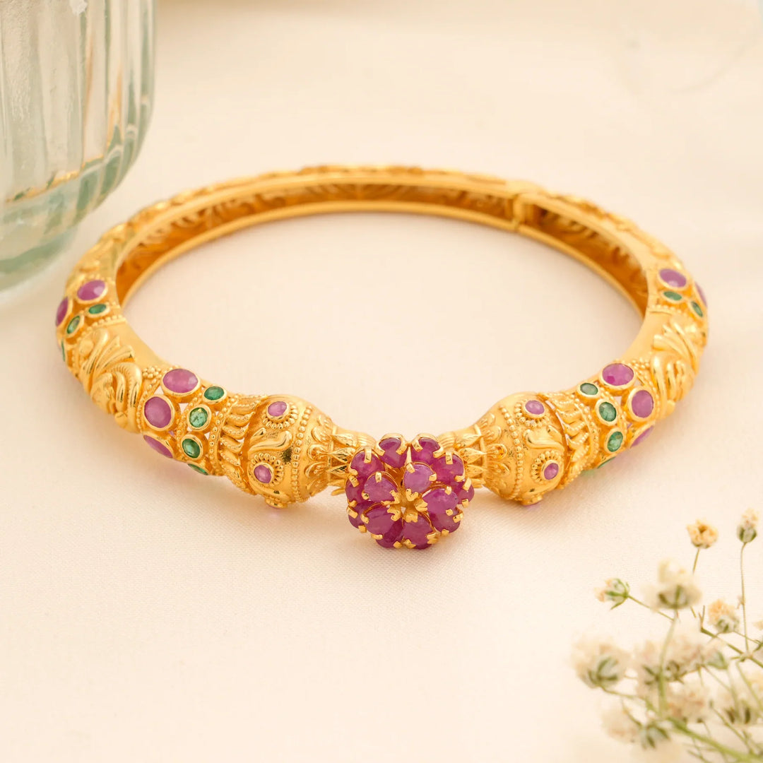 Gold Kada