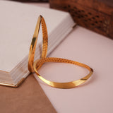 Elegant Wavy Design Casting Gold Bangles