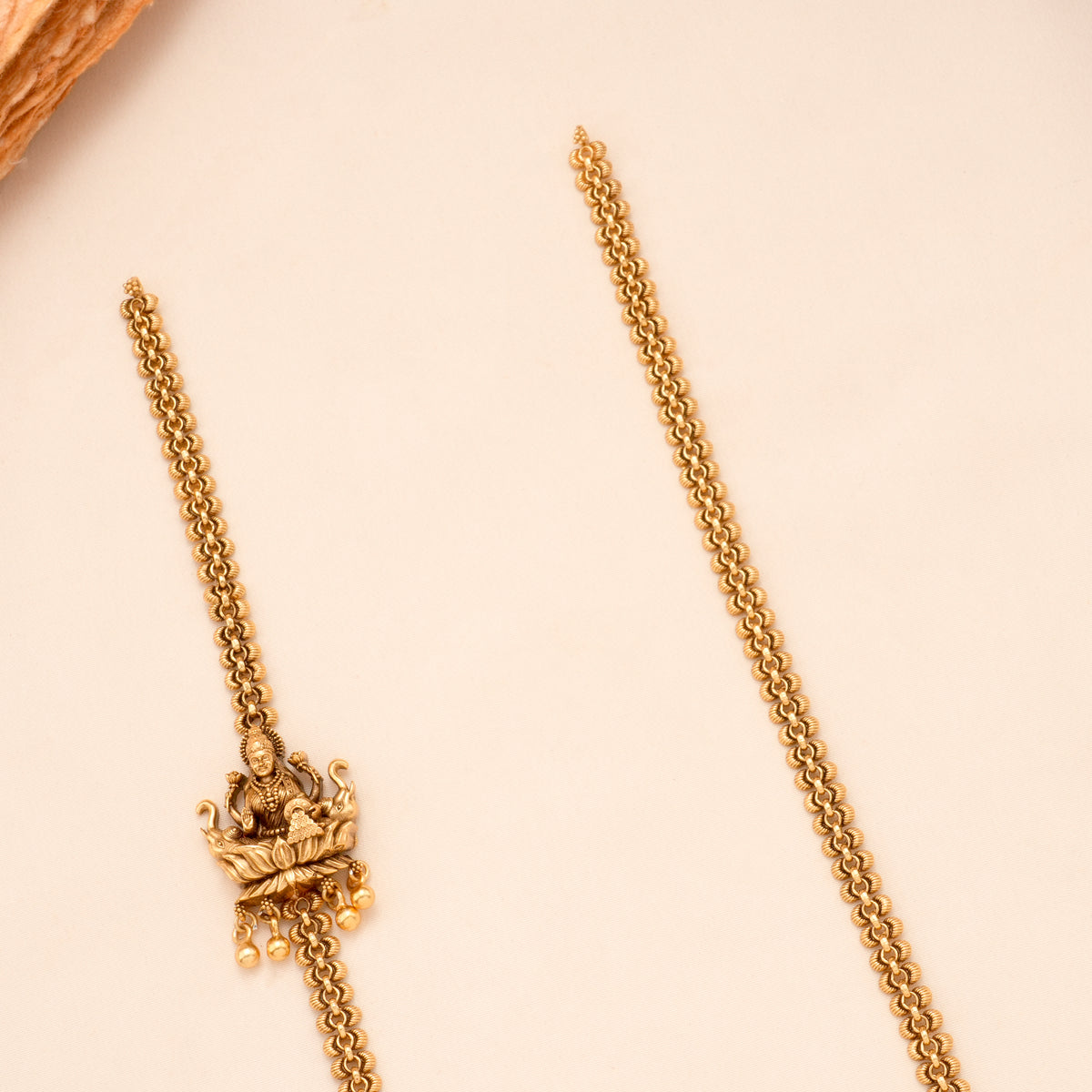 Divine Gaja Lakshmi Golden Mugappu Chain