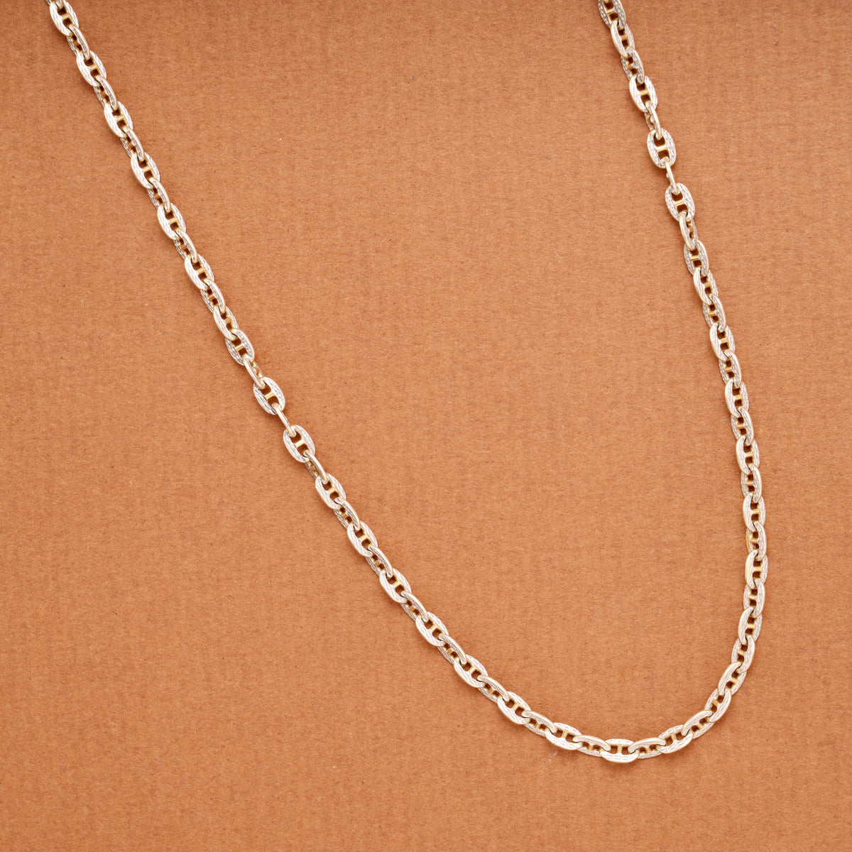 Intricate Textured Silver Women’s Chain