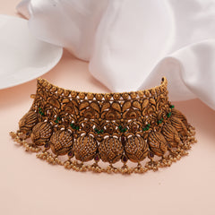 Antique Grand Layer Design Emerald Gold Choker