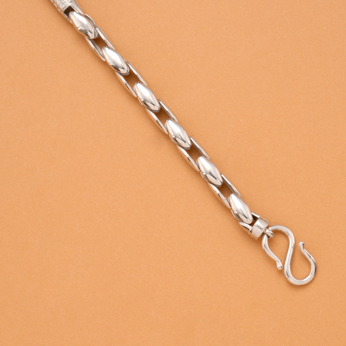 Bold Oval Men’s Silver Bracelet