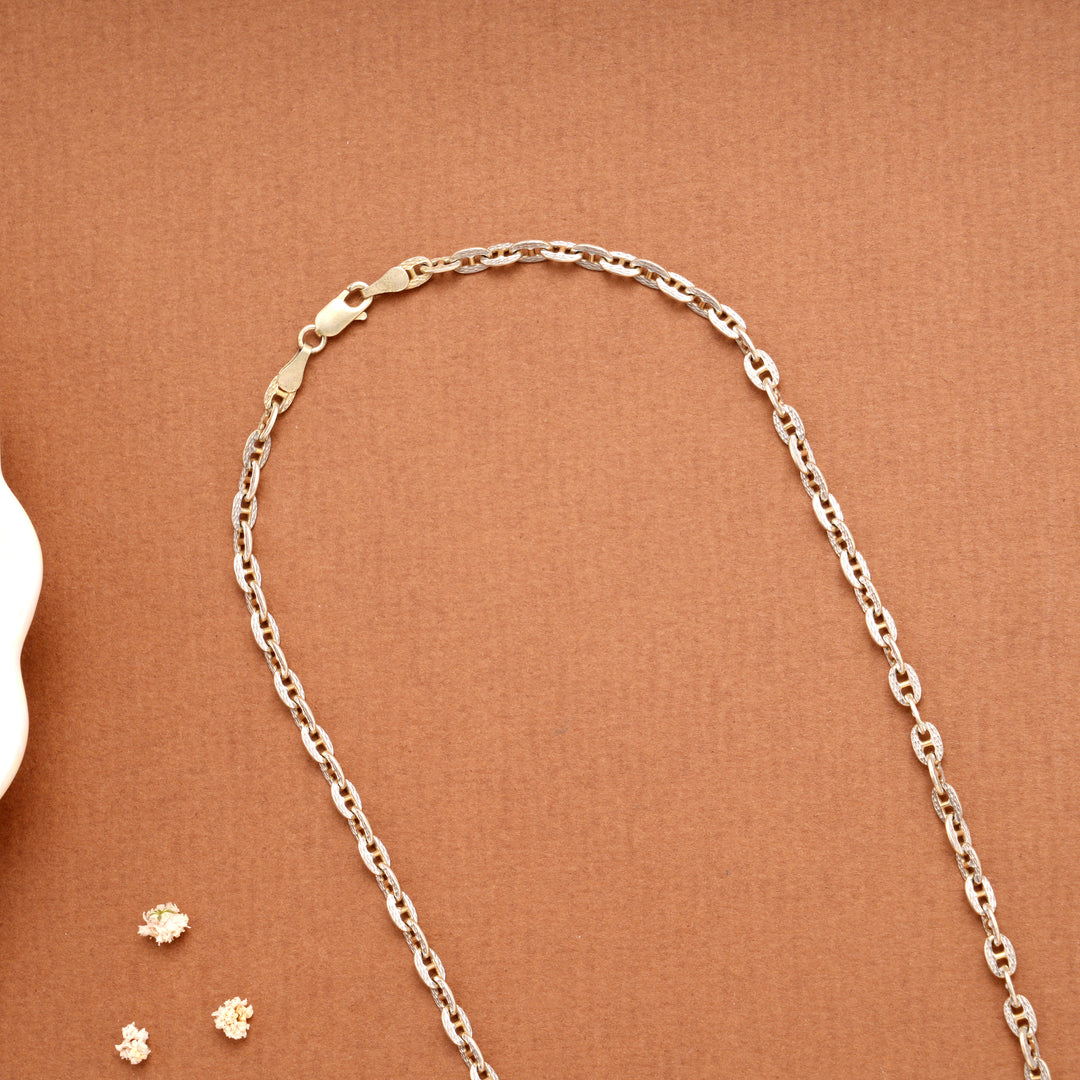 Intricate Textured Silver Women’s Chain