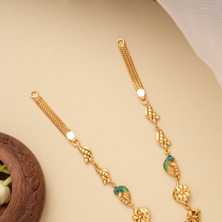 Divine Lakshmi Minimal Casting Golden Necklace