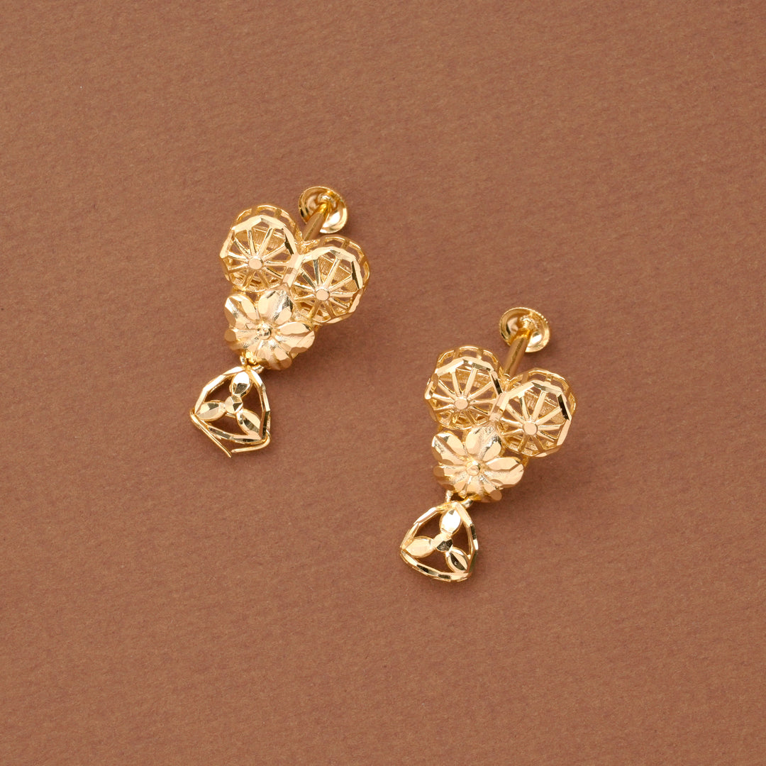 Star Shape Casting Floral Golden Necklace Set