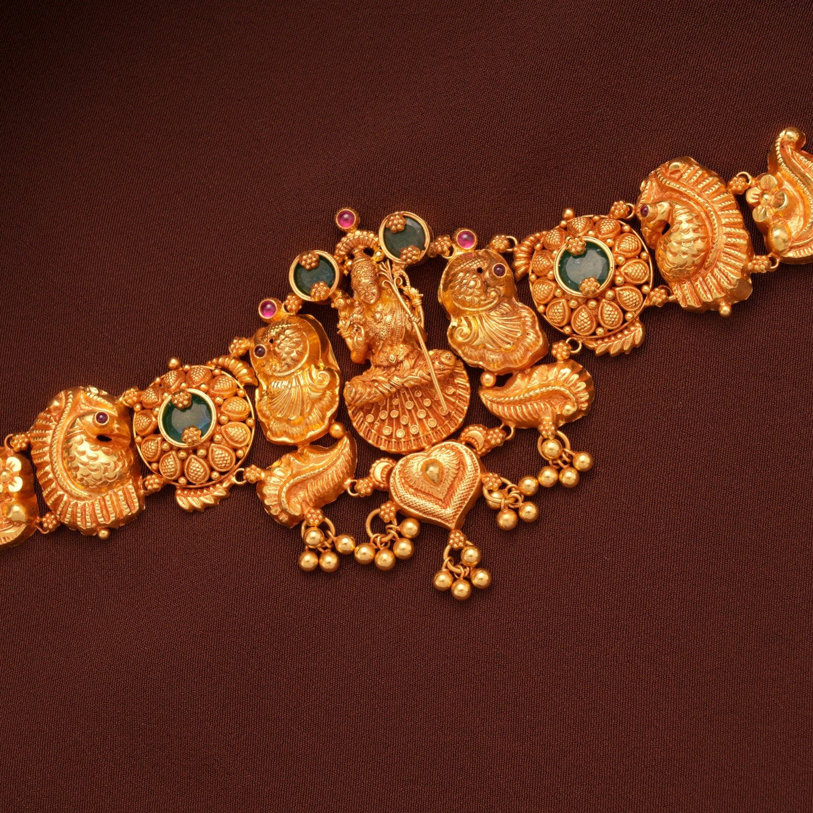Goddess Kamakshi Amman with Emerald Gold Choker