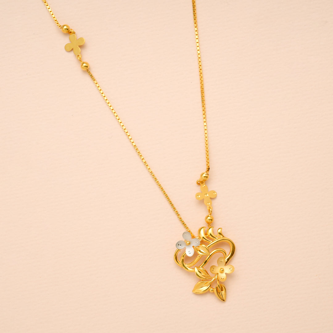 Pretty Bouquet Pendant Gold Necklace