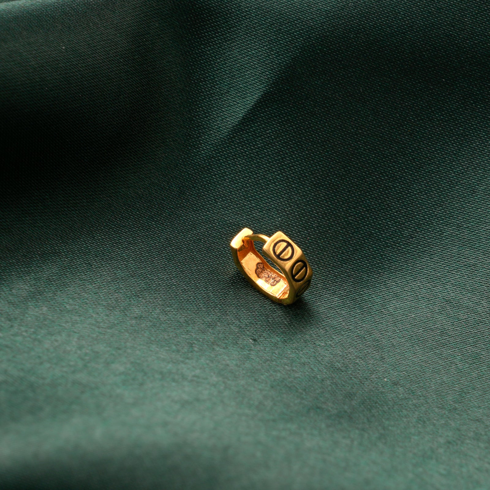 Men Gold Clip Huggie Earring