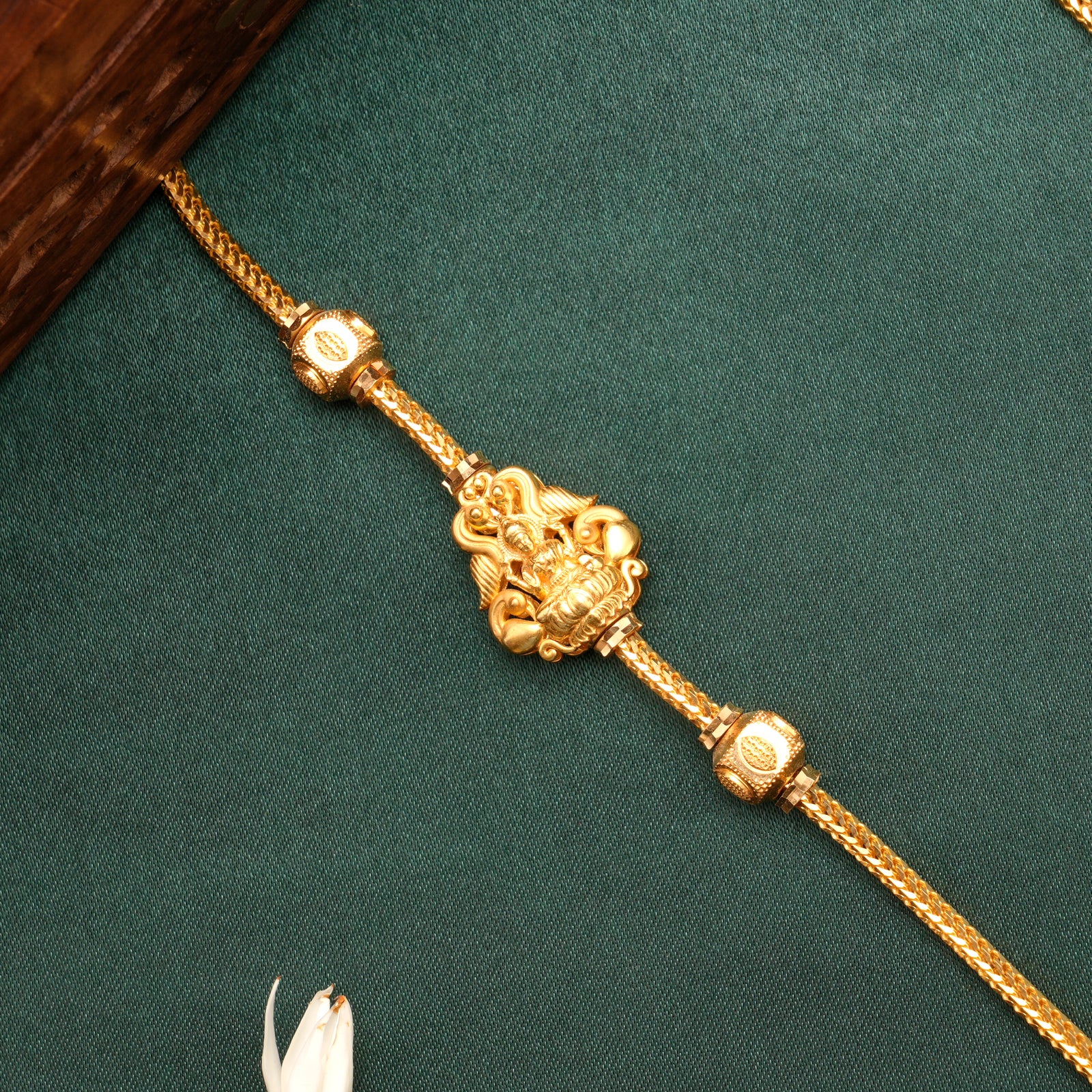 Temple Lakshmi Peacock Mugappu Gold Chain