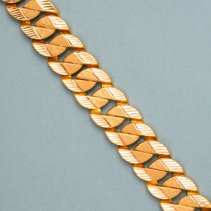 Pokal Style Bold Gold Bracelet for Men