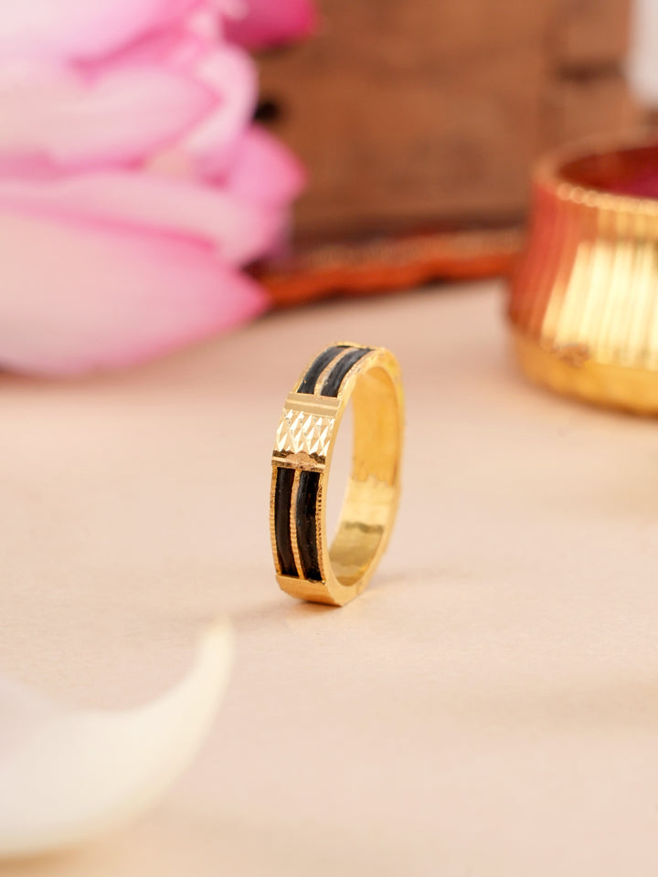 Traditional Yanai Mudi Gold Ring
