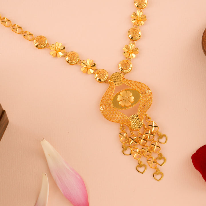 Elegant Bloom Shape Gold Necklace