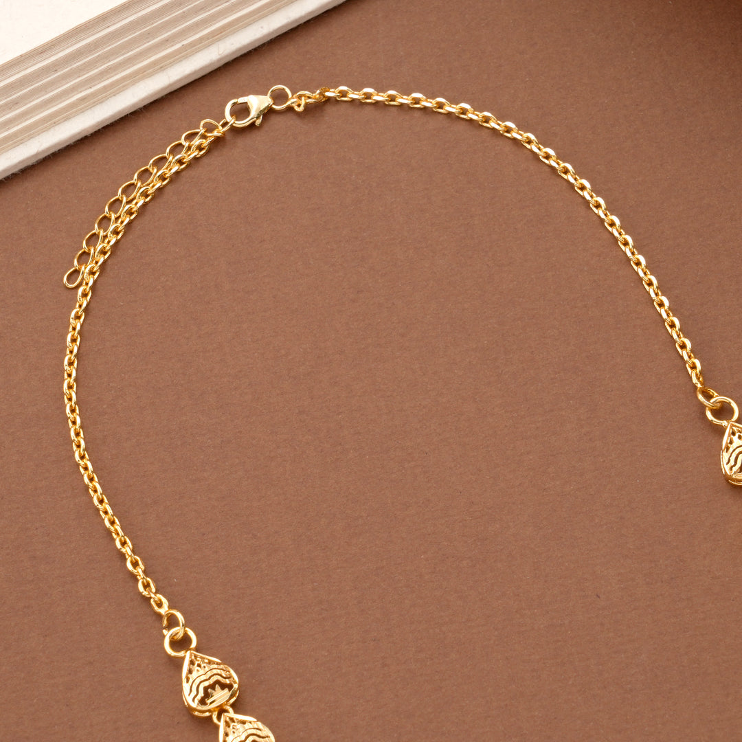 Fancy Floral Pendant Blue Stone Golden Necklace Set