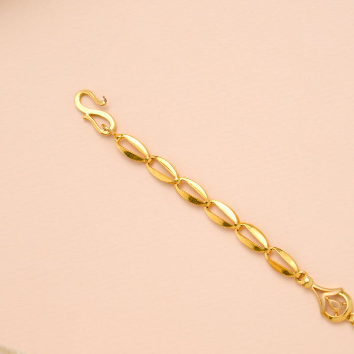 Tri Floral Oval Shape Link Gold Bracelet for Women