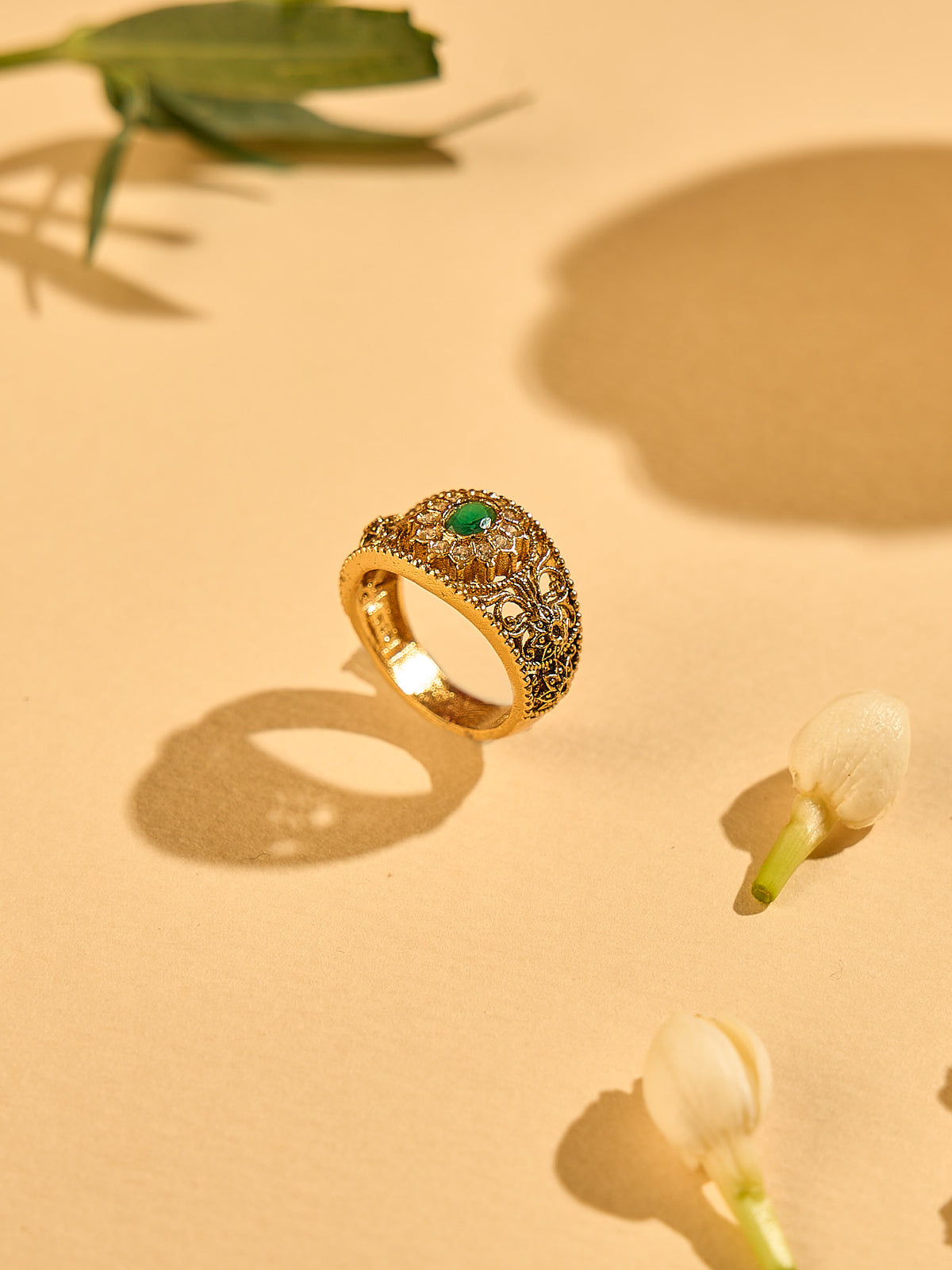 Emerald Stone Kundan Ring