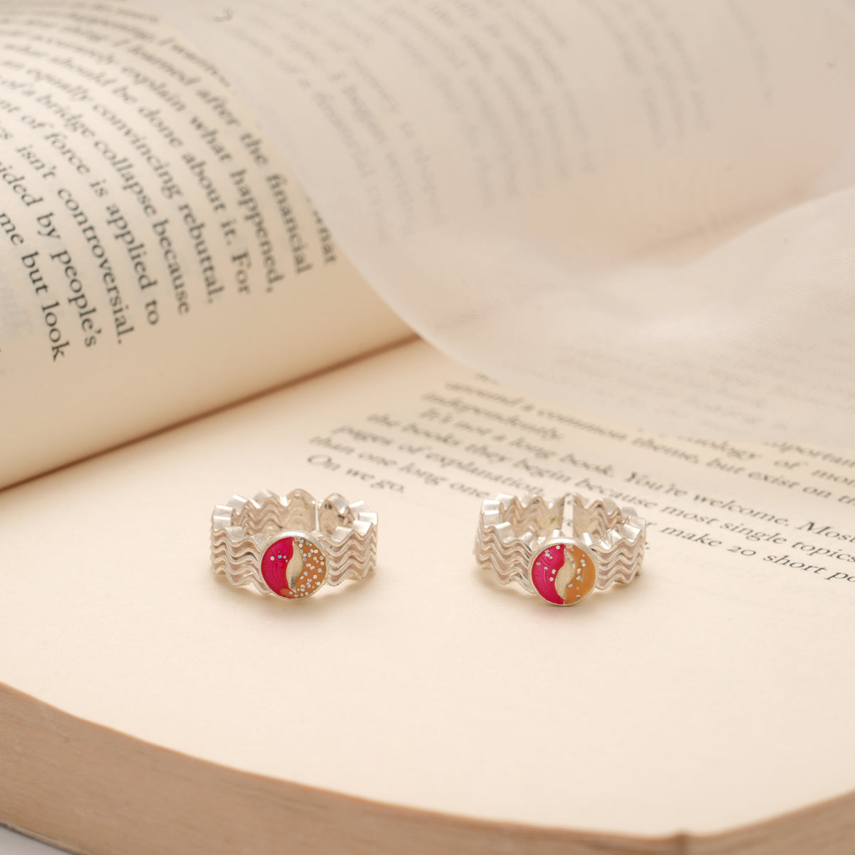 Spiral Design Enamel Silver Toe Ring