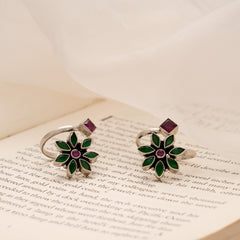 Elegant Floral Emerald Silver Toe Ring