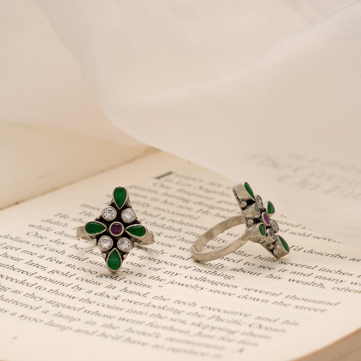 Antique Floral Design Silver Toe Ring