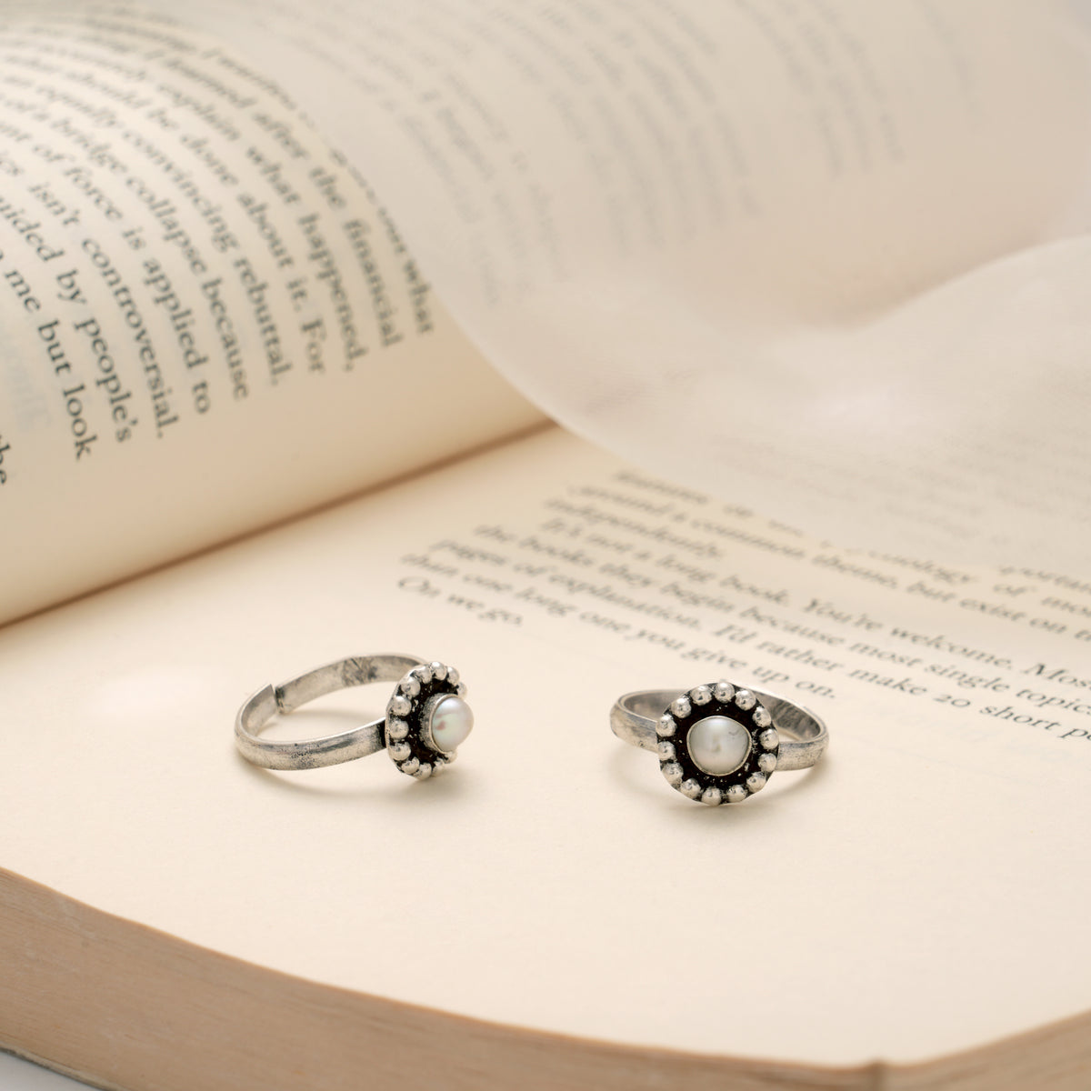 Minimal Flower Design Silver Toe Ring