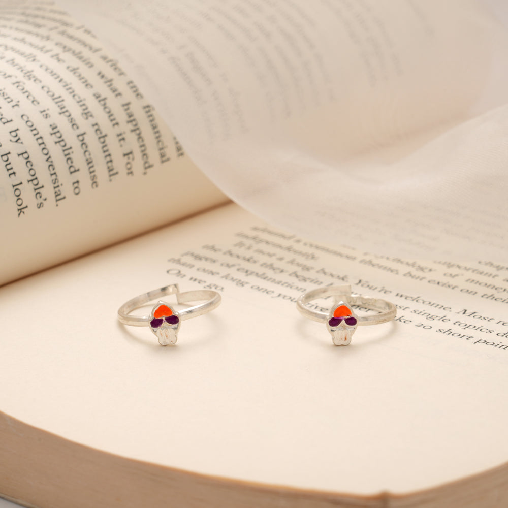 Minimal Floral Enamel Design Silver Toe Ring
