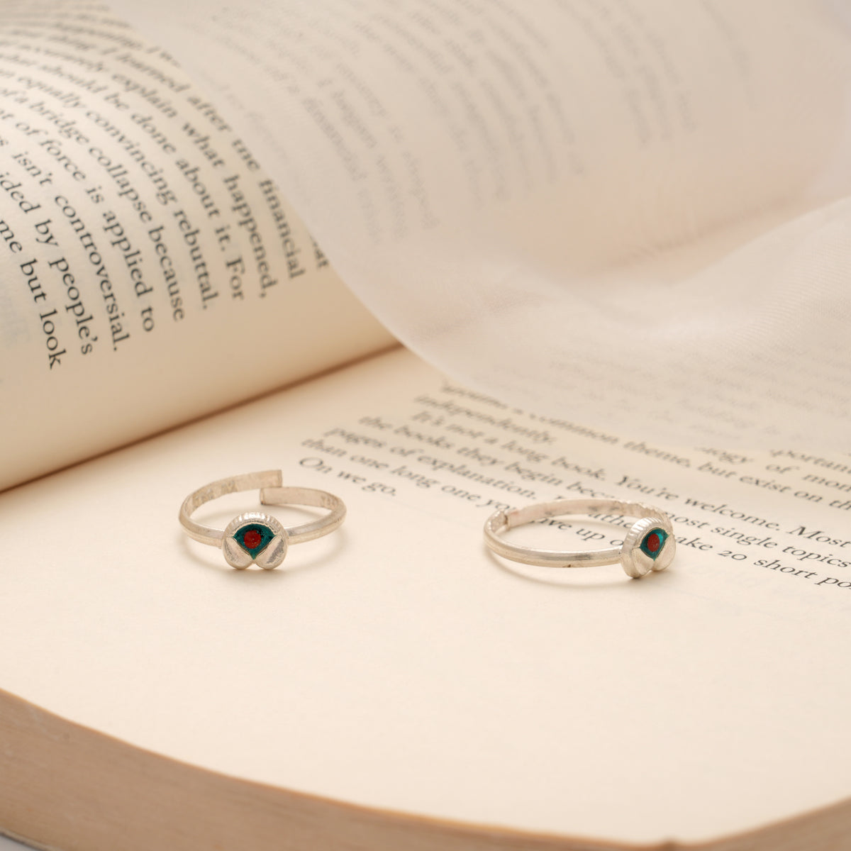 Cute Little Enamel Silver Toe Ring