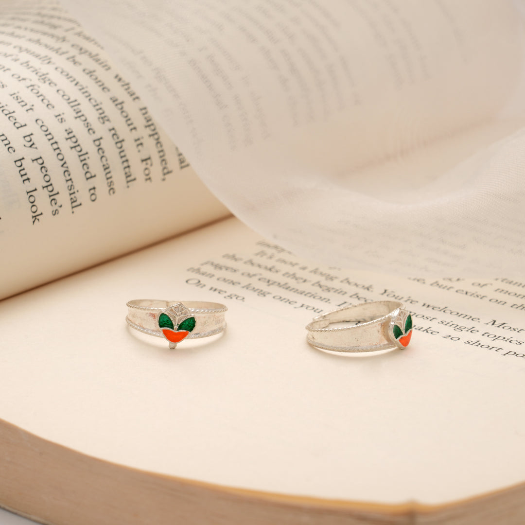 Little Charm Leafy Enamel Silver Toe Ring