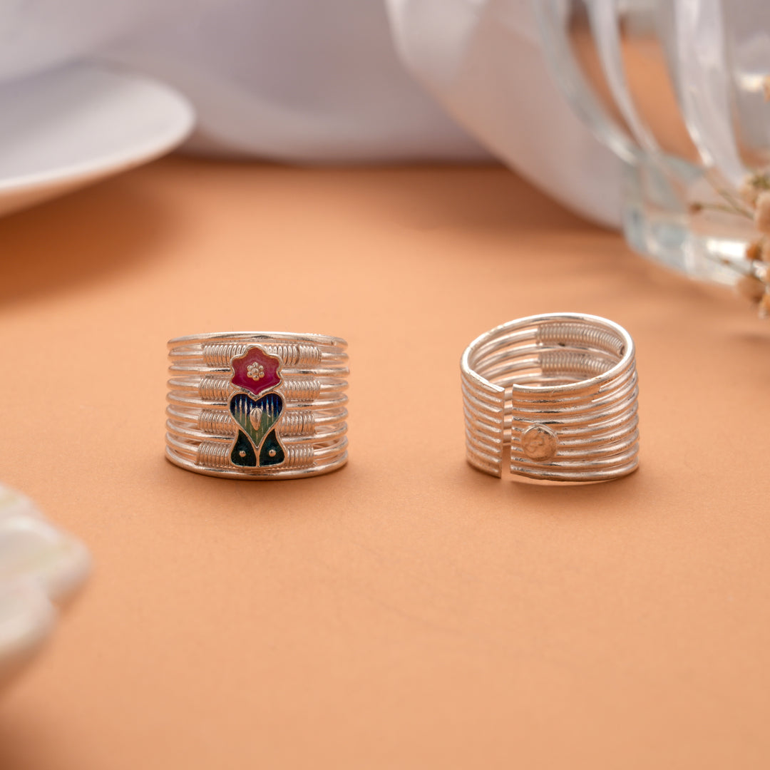 Beautiful Clover Floral Enamel Silver Toe Ring