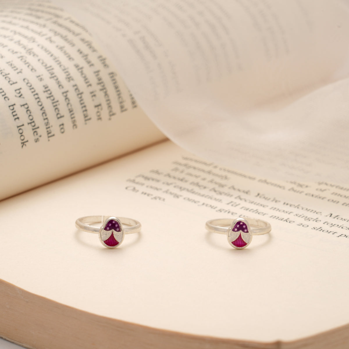 Minimal Flower Enamel Silver Toe Ring