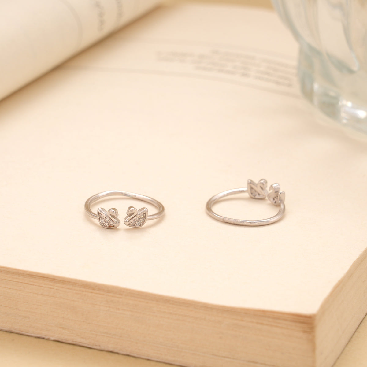 Twin Bird Stone Silver Toe Ring