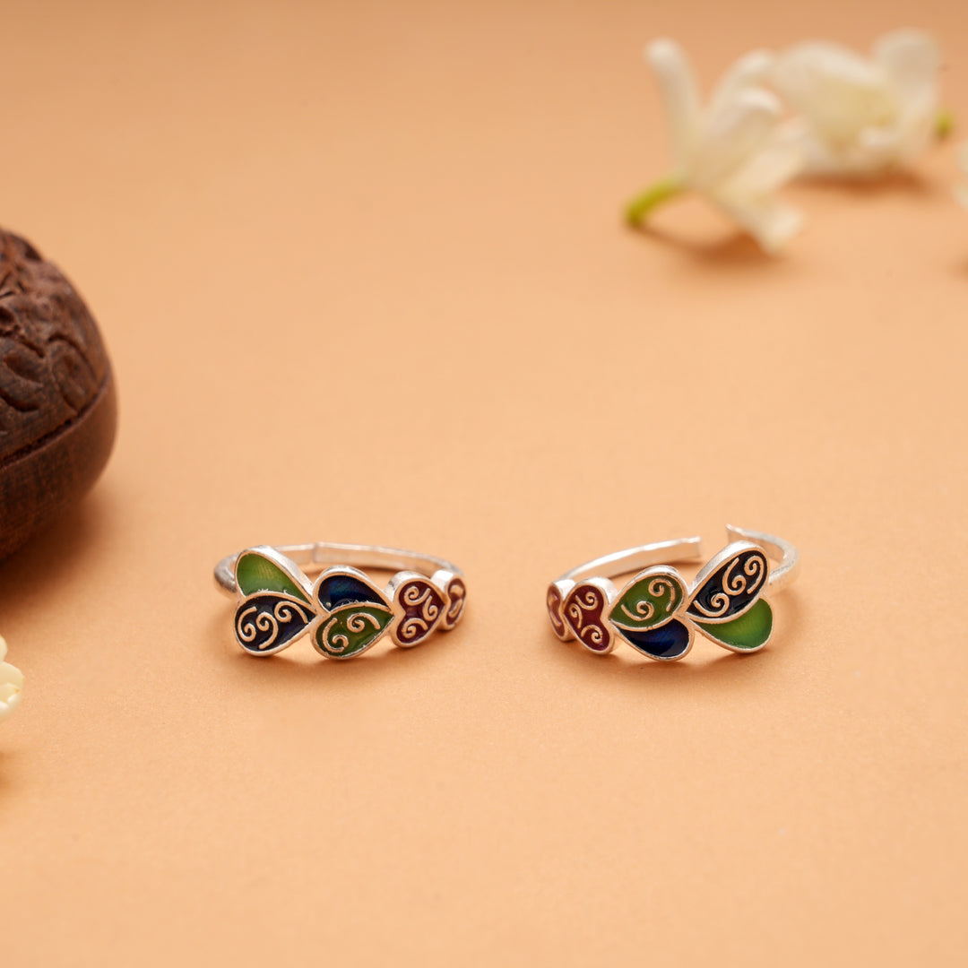 Antique Floral Design Silver Toe Ring