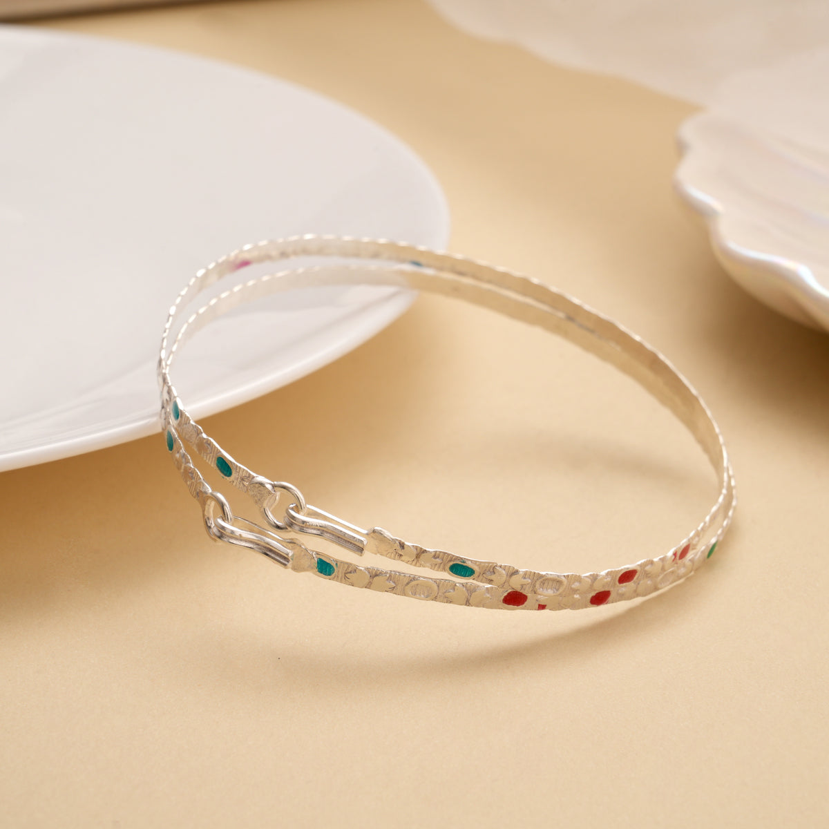 Vibrant Colour Enamel Standard Silver Surul Kappu