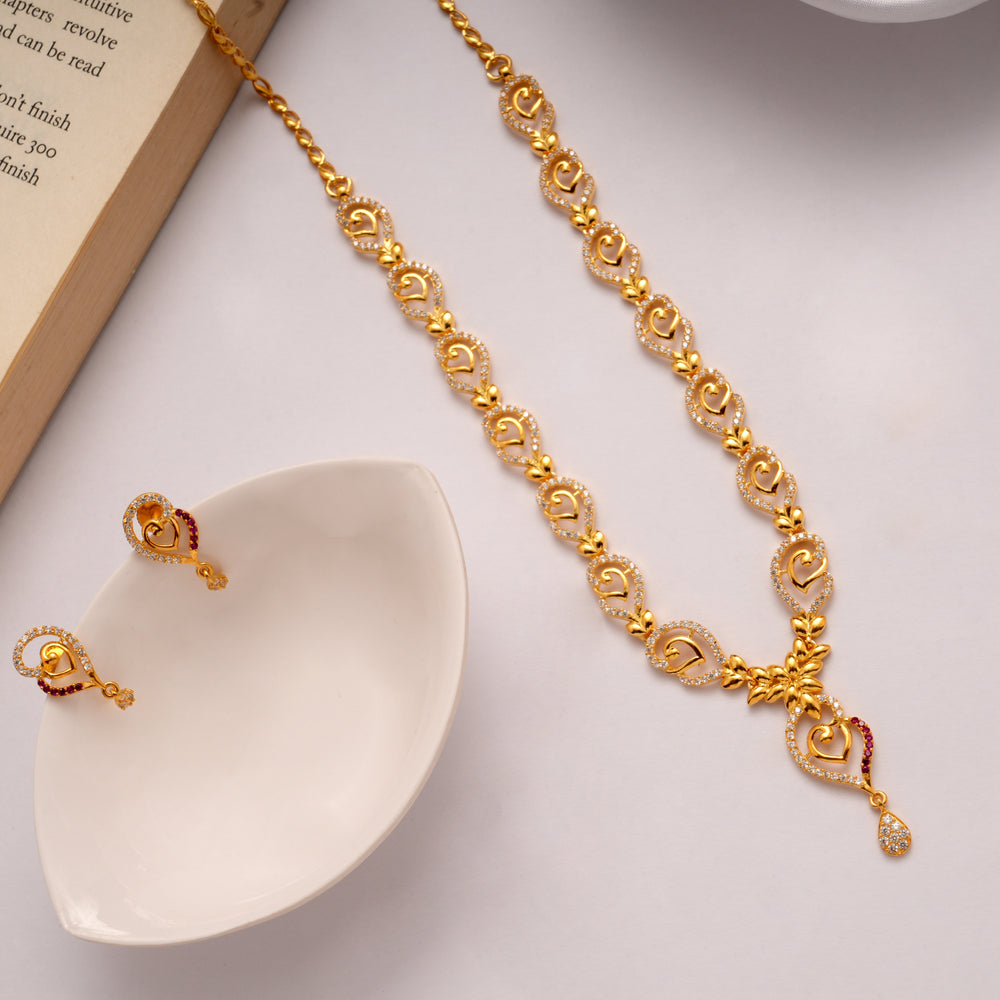 Radiant Floral Leaf Golden Necklace Set