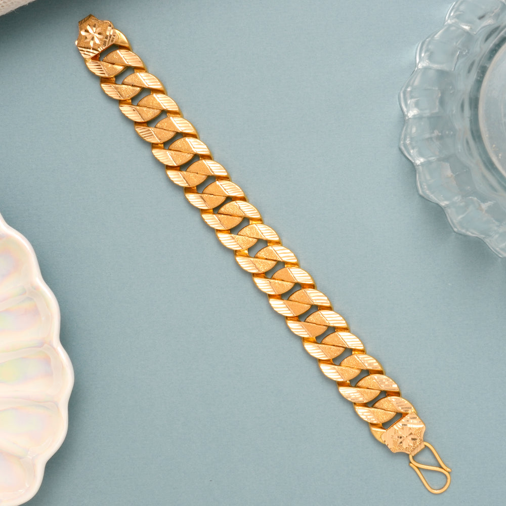 Pokal Style Bold Gold Bracelet for Baby