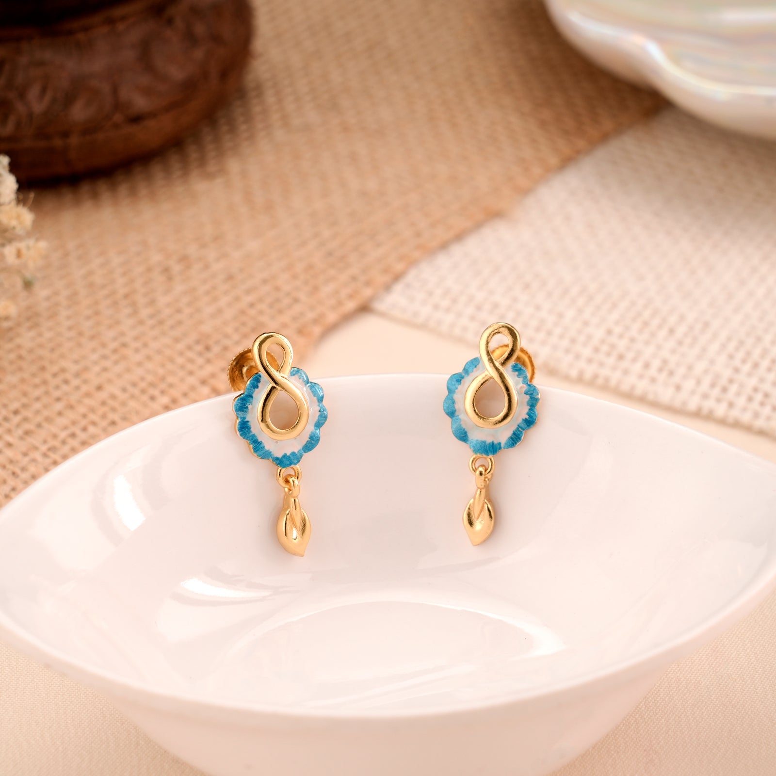 Infinity Design Floral Golden Stud