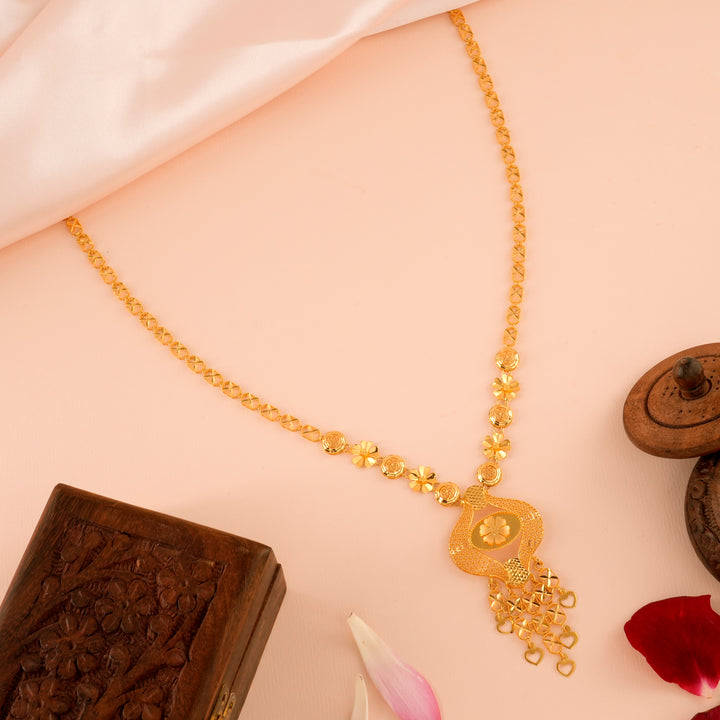 Elegant Bloom Shape Gold Necklace