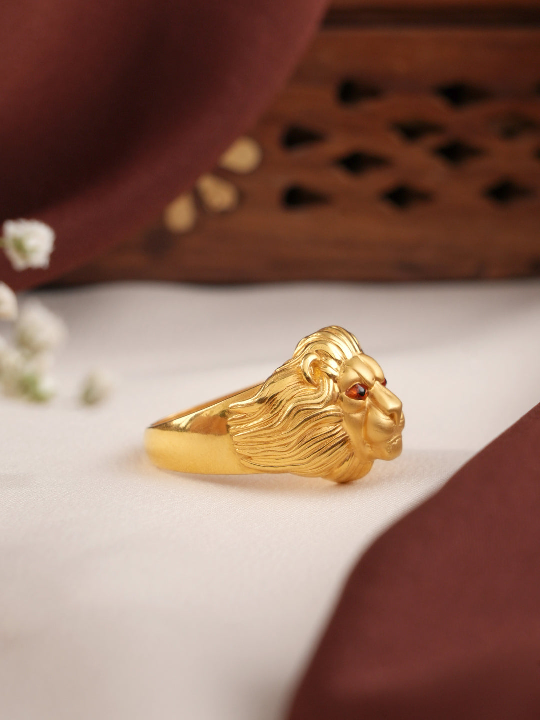 Classic Regional Lion Head Gold Ring