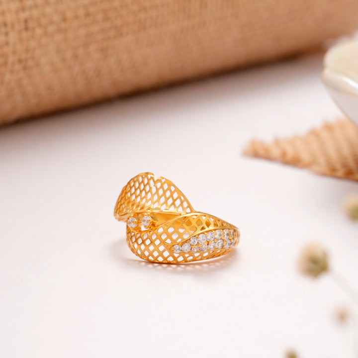 Curved Lattice Design Golden Ring