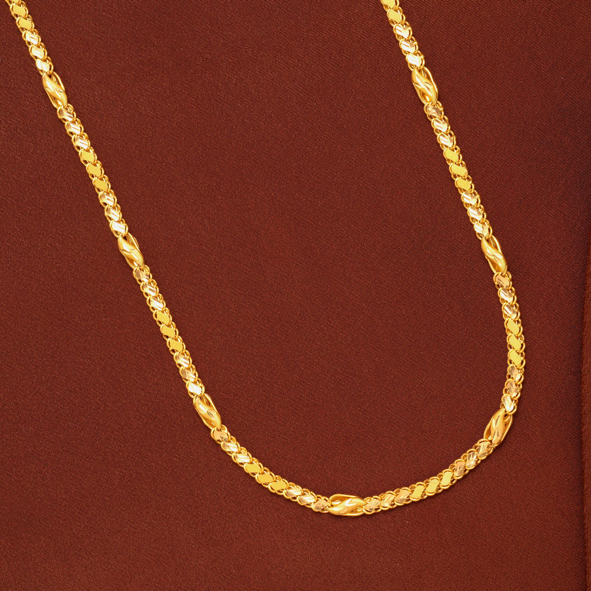 Traditional Leaf Pattern Dual Tone Gold Chain